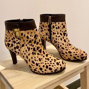 Tory Burch Priscilla Boots, size 8